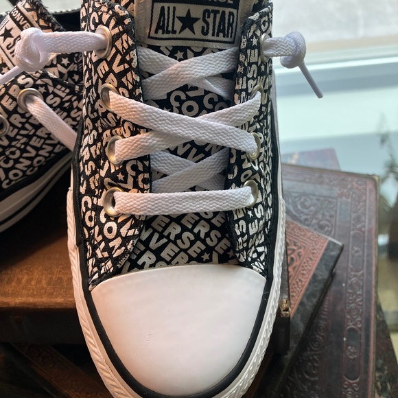Converse Shoreline Black and White Script - Size 9 - Picture 5 of 8